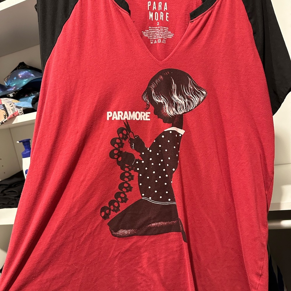 Paramore tshirt